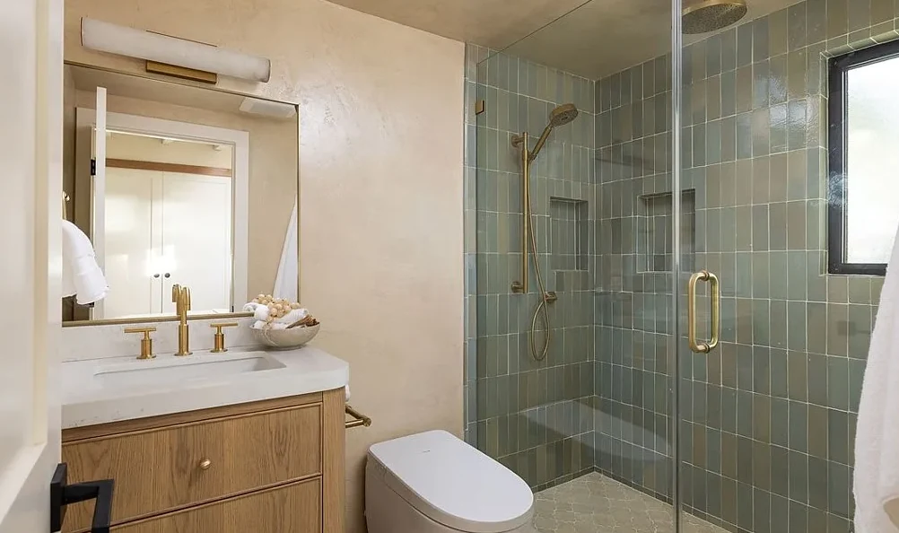 Bathroom — 2936 Alexander Rd.