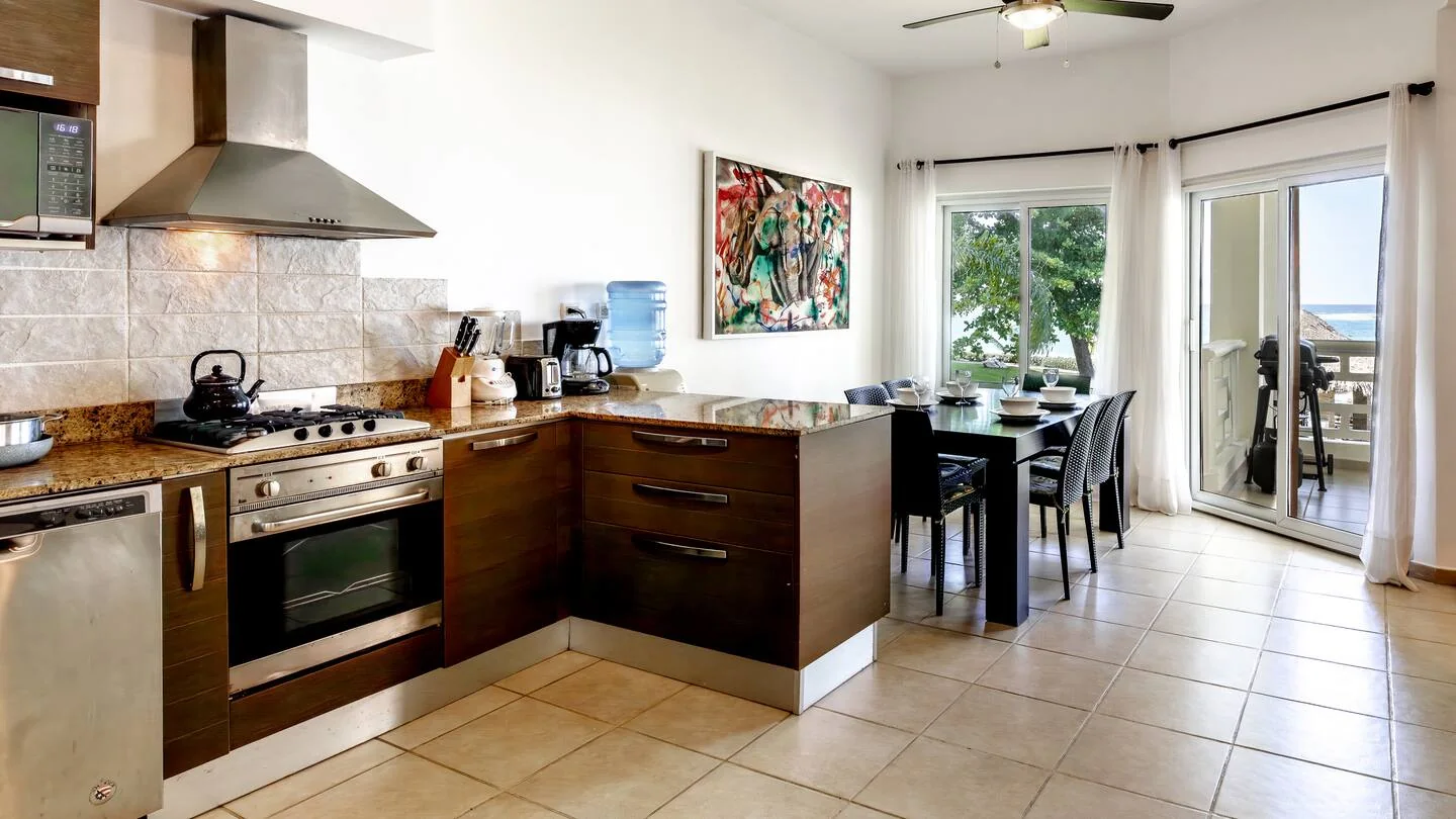 Kitchen before the morphd renovation